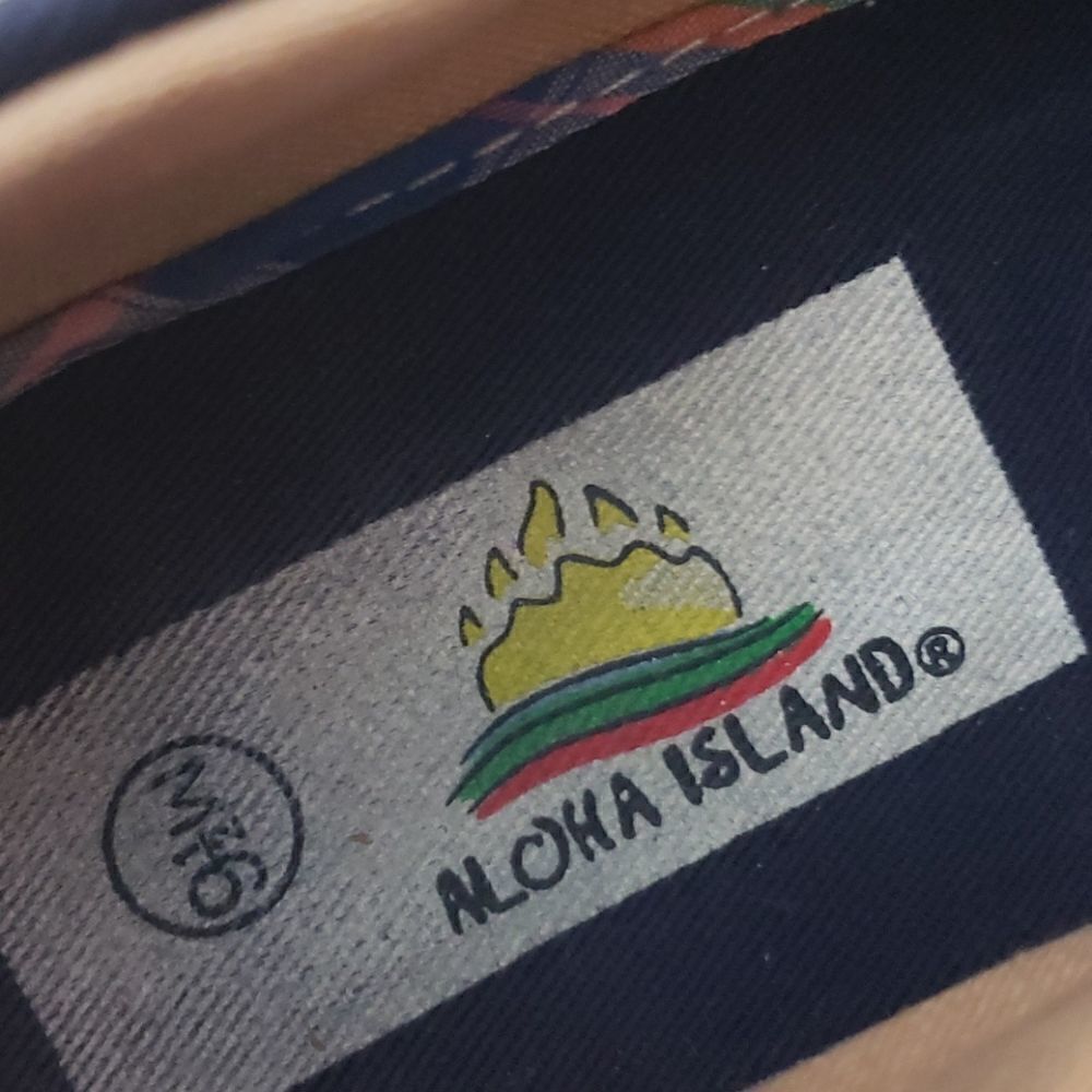 Aloha Island Shoes - Picture 5 of 6